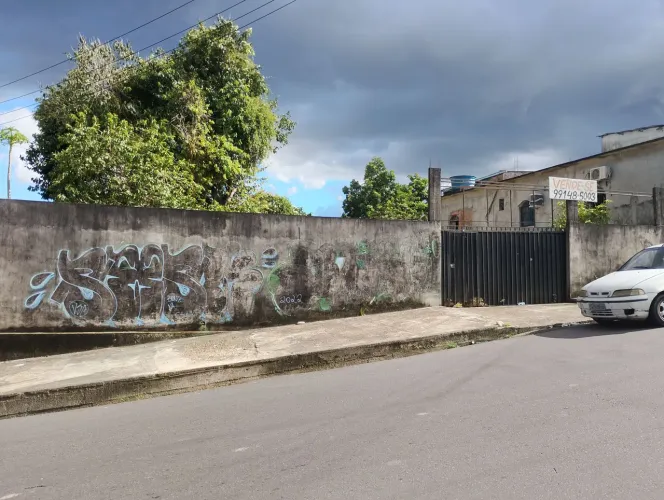 Vendo Terreno Medindo 22x50 na Principal do Novo Israel