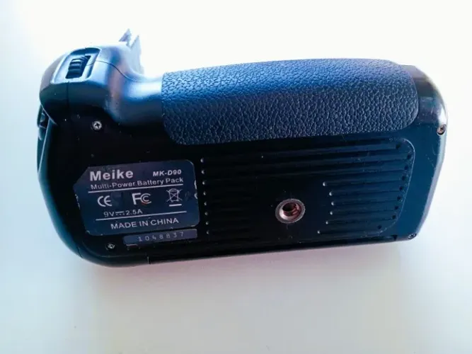 Grip para Nikon D90 / D80
