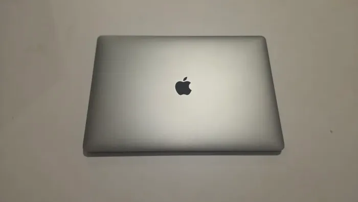 Macbook pro 1Tb
