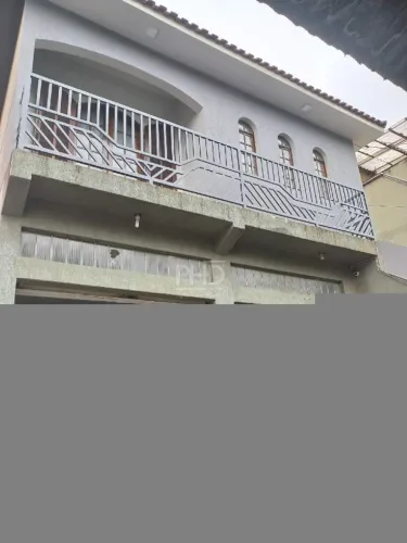 Casa com Salão Comercial a Venda - Jd. Utinga