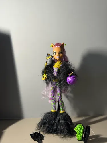 Boneca Clawdeen Wolf Ghouls Rule Monster High G1