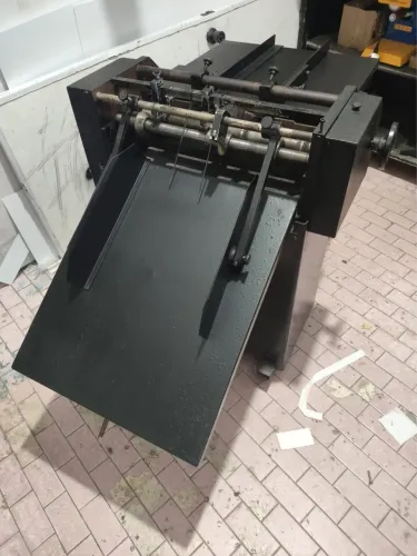 Serrilha feira é vincadeira Manig 