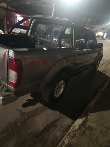 Nissan Frontier Se/se Strik/one CD 4X4 2.8 Dies 2004