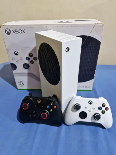 XBOX series S 512GB (IMPECÁVEL)