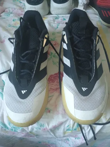 Tênis Adidas Basquete 