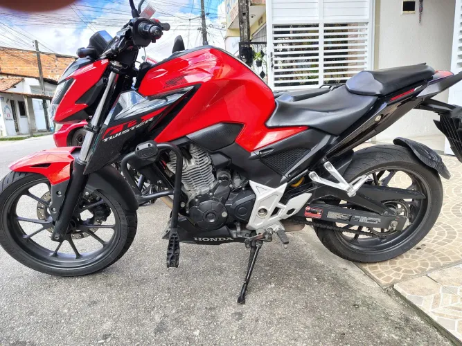 Twister cb300 ano 2023 vendo ou troco Fan Titan Bros start Twister
