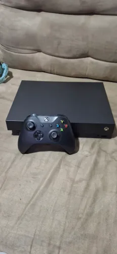 Xbox one X 1TB com caixa original 