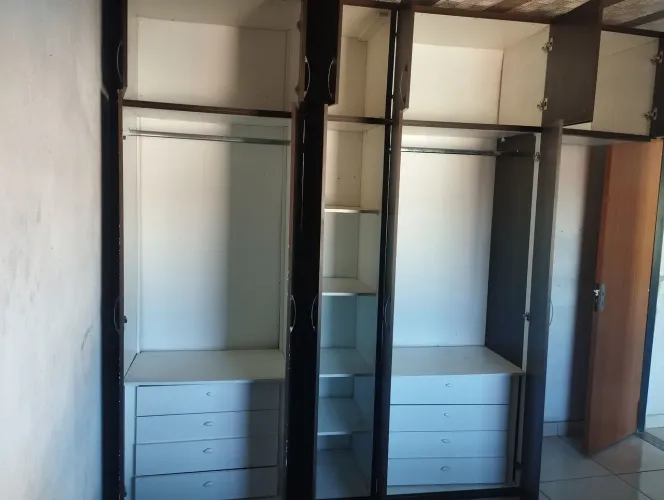 Guarda roupa madeira MDF