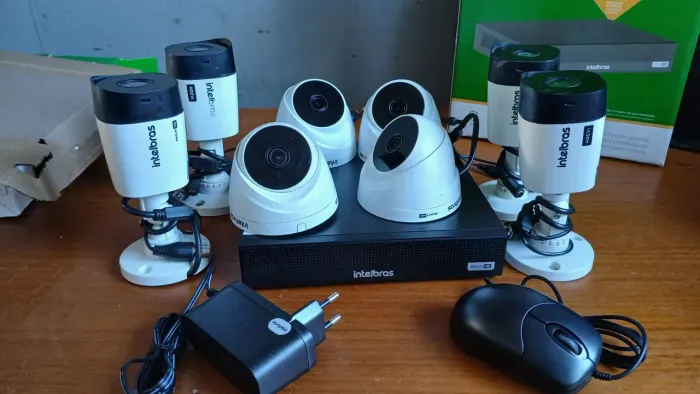 Dvr intelbras 8 canais + 8 câmeras HD