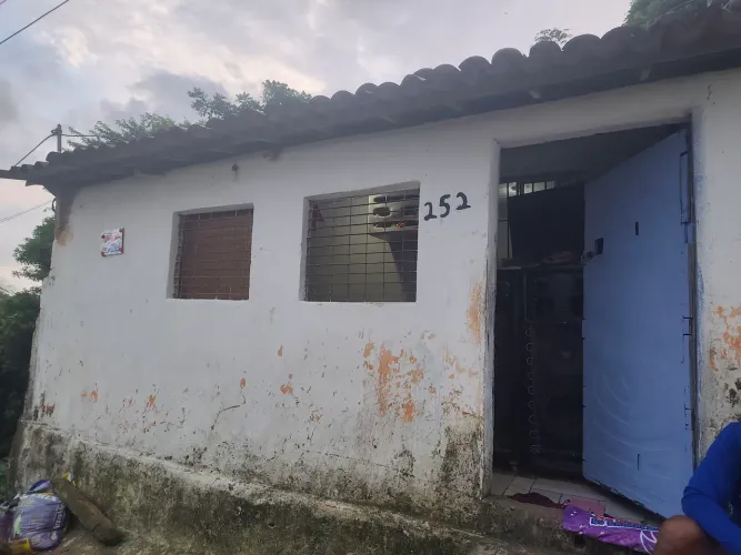 Vendo uma casa