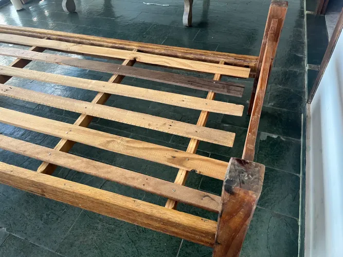 Cama solteiro simples