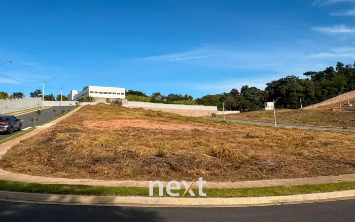 TERRENO COM 257M², DE ESQUINA À VENDA NO RESIDENCIAL SAN LUCCA VINHEDO/SP