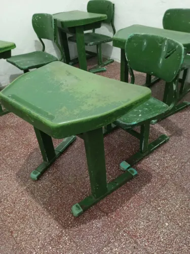 Cadeira escolar