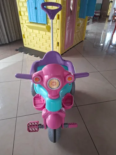 Triciclo Carrinho Motoca Calesita Velocita