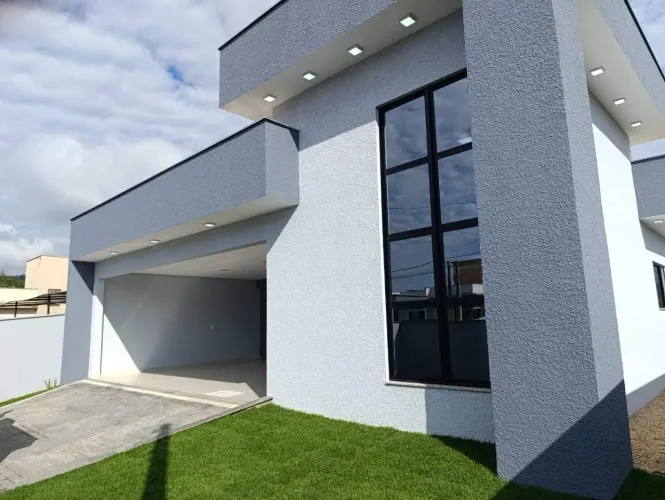 Casa à Venda com 3 Quartos, 2 Suítes, Três Rios do Norte Jaraguá do Sul