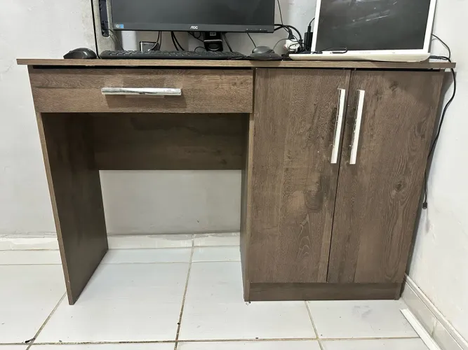 Mesa escrivaninha