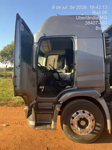Vendo 24250 2010 caçamba 10 metros caminhão filé tratar Wellington *
