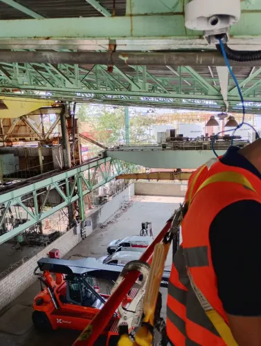 Henserv serviços de sistema de segurança em altura câmeras e alarmes