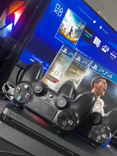 Ps4 SLIM + 3 JOGOS + 2 CONTROLES 1TB 
