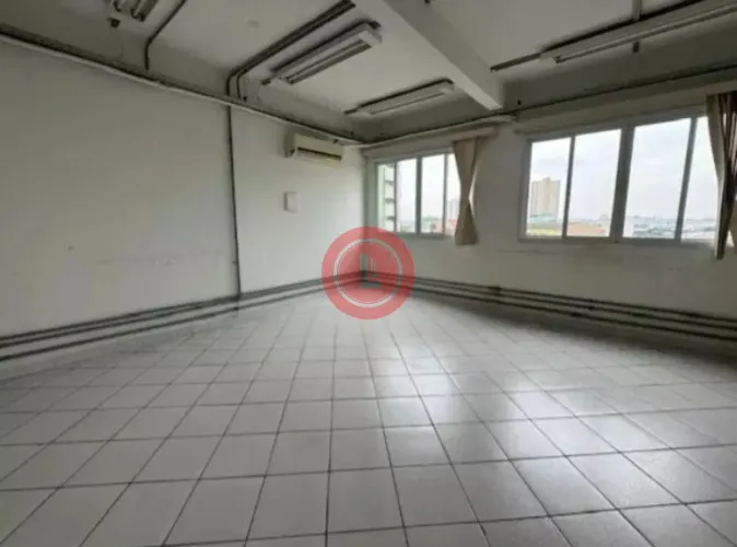 Prédio comercial para locação no Centro de Santo André-SP: 35 quartos, 10 suítes, 35 salas