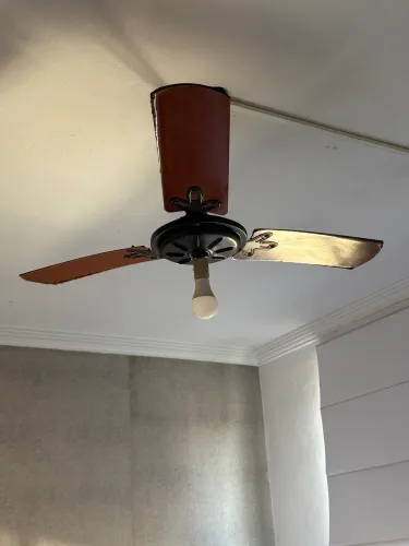 Ventilador de teto 220V - Funcionando perfeitamente