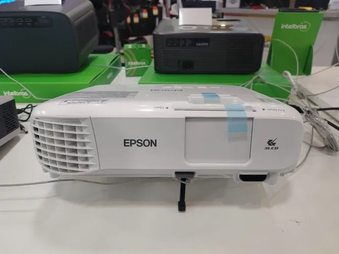 Projetor Epson Powelite E24
