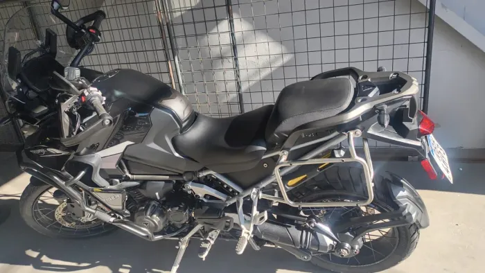 Vendo ou troco por camionete ou carro do meu interesse