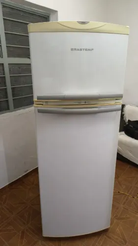 Geladeira Brastemp, Frost Free Funcionando perfeitamente, semi nova,