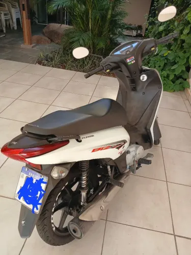 HONDA BIZ EX 2015 COMPLETA !