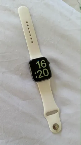 Apple Watch Series 4 44mm GPS 16GB - A1978 | Excelente estado