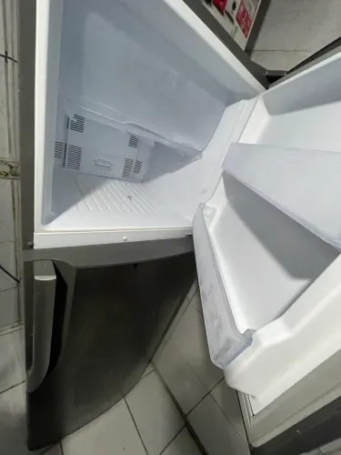 Geladeira Panasonic frost free
