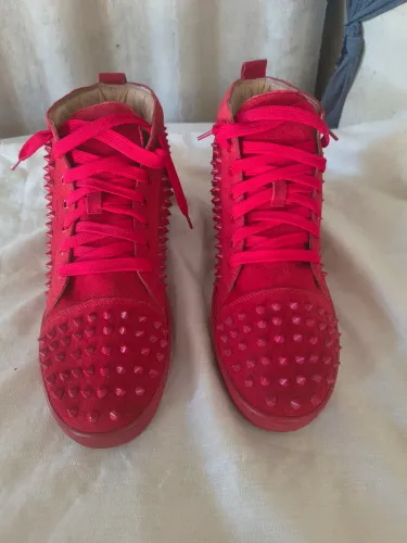 tênis louboutin spikes high top vermelho