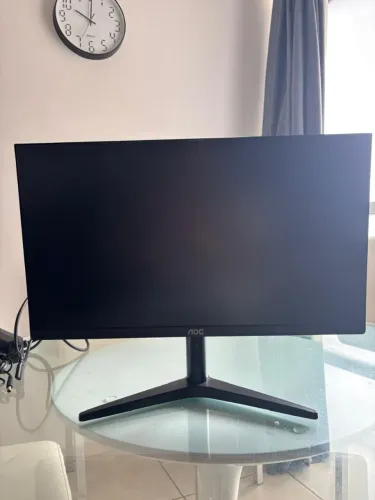 Monitor AOC LED 22"/24" Full HD - HDMI e VGA - Ótimo Estado