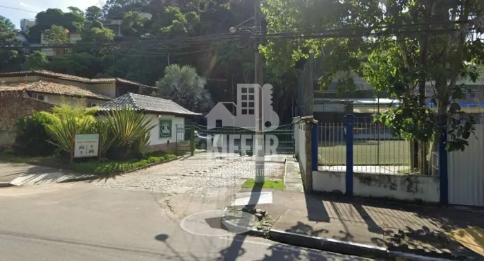 Casa com 4 dormitórios à venda, 361 m² por R$ 990.000,00 - Badu - Niterói/RJ