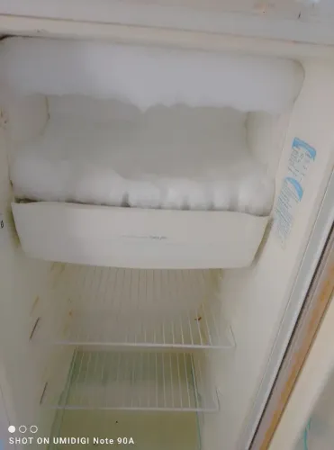 Vendo geladeira Eletrolux