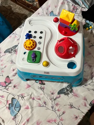Vendo essa mesinha infantil