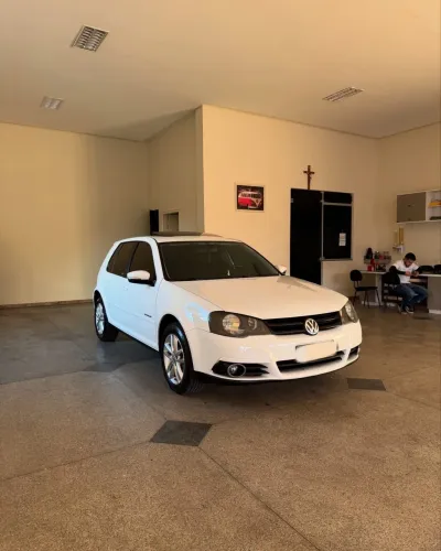 Volkswagen Golf Sportline 1.6 MI Total Flex 8V 4P 2013