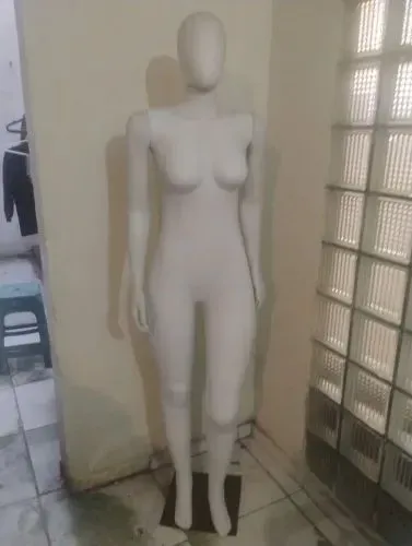 Manequim Feminino