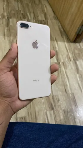 iPhone 8 Plus