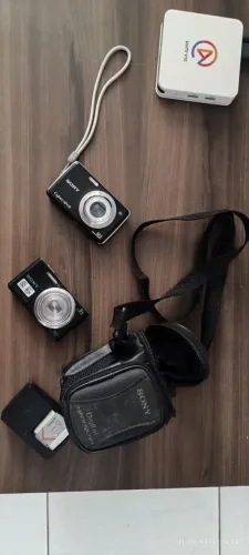 MÁQUINA FOTOGRÁFICA SONY
