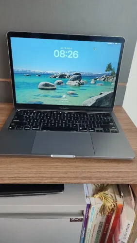 Macbook PRO M2 8gb 256gb
