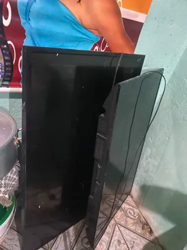 2 TVs com Defeito - Samsung e LG - R$ 400 (Preço Negociável)