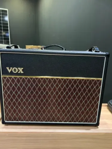 - Cubo Guitarra VOX AC30 C2