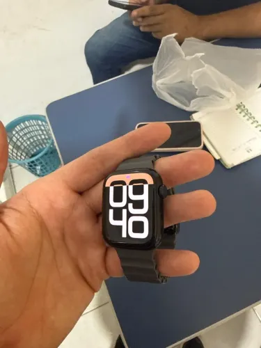 Apple Watch Série 7 - 44 mm