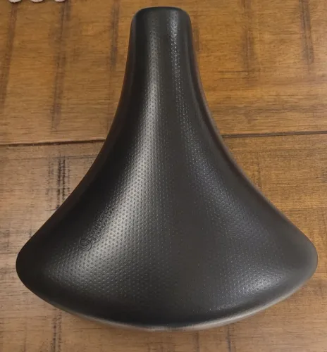 Selim Selle Royal Holland.<br><br>Design retrô e alta durabilidade. Comprado na Europa.