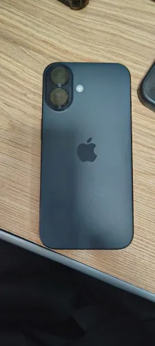 iPhone 16 preto