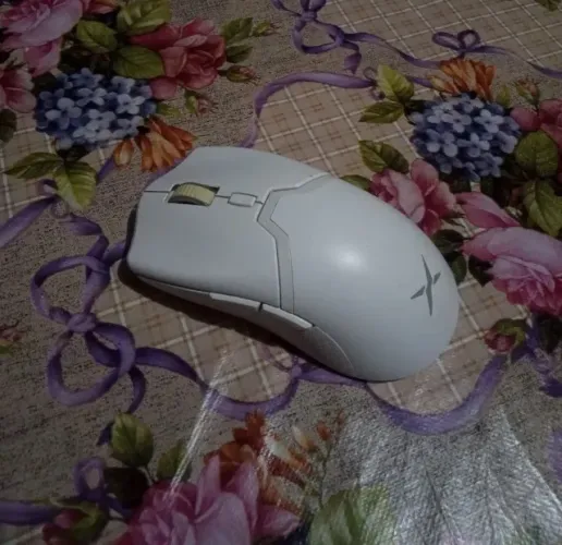 Mouse Gamer Sem Fio Delux M800 Pro Scroll Rgb Sensor Branco 26000 dpi