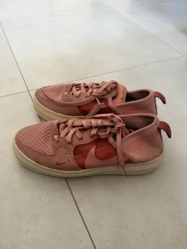 Tênis Nike rosa
