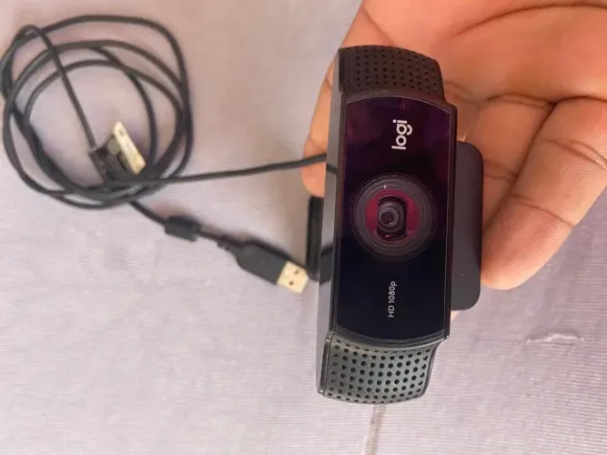 Webcam Logitech C922 Pro Stream Full Hd Preto Com Microfone Imbutido. R$230