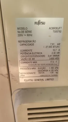 Split hiwall 30.000 btu fujitsu inverter